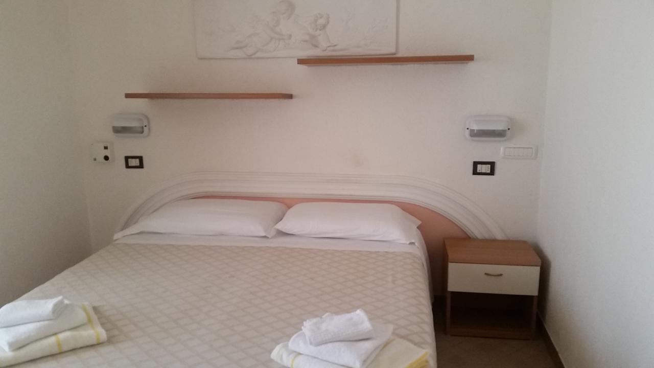 Hotel Continental Cattolica Zewnętrze zdjęcie
