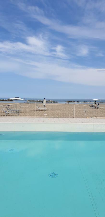 Hotel Continental Cattolica Zewnętrze zdjęcie